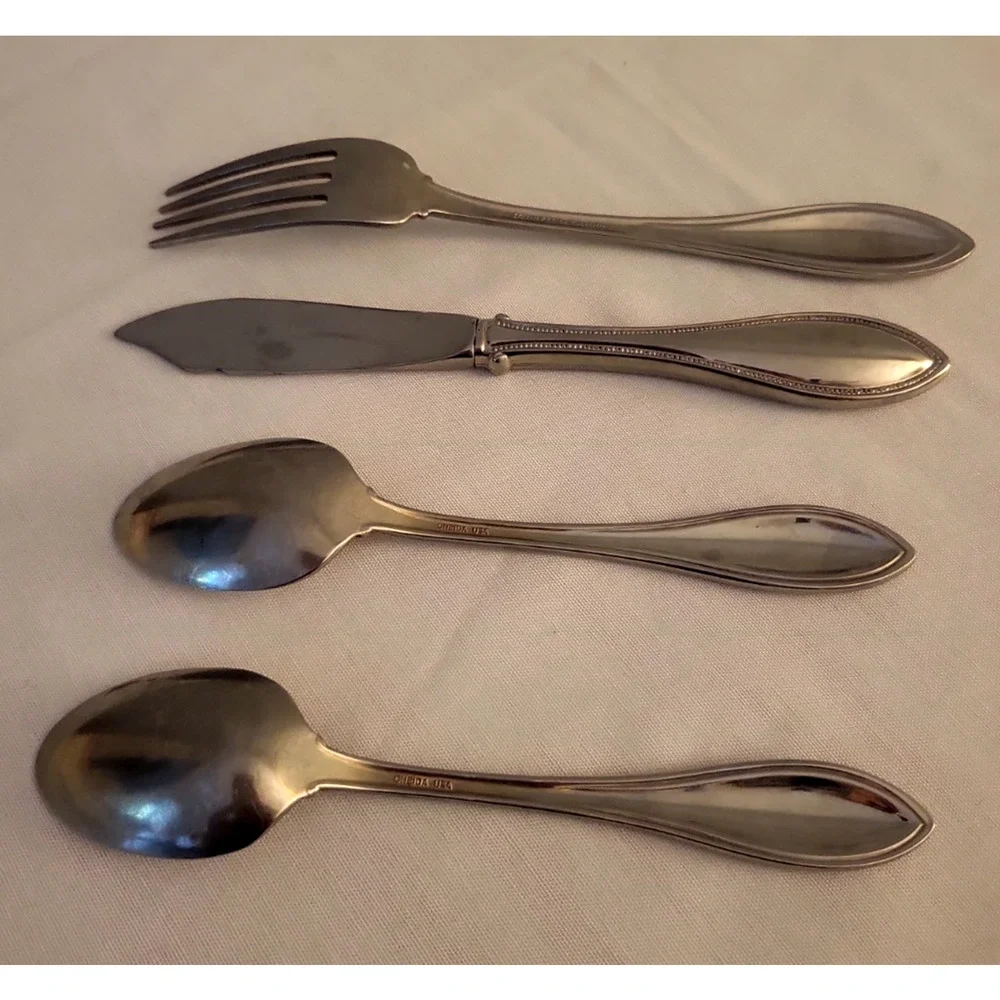 4 Pieces ONEIDA Arbor American Harmony Dinner Fork 2 teaspoons butter knife